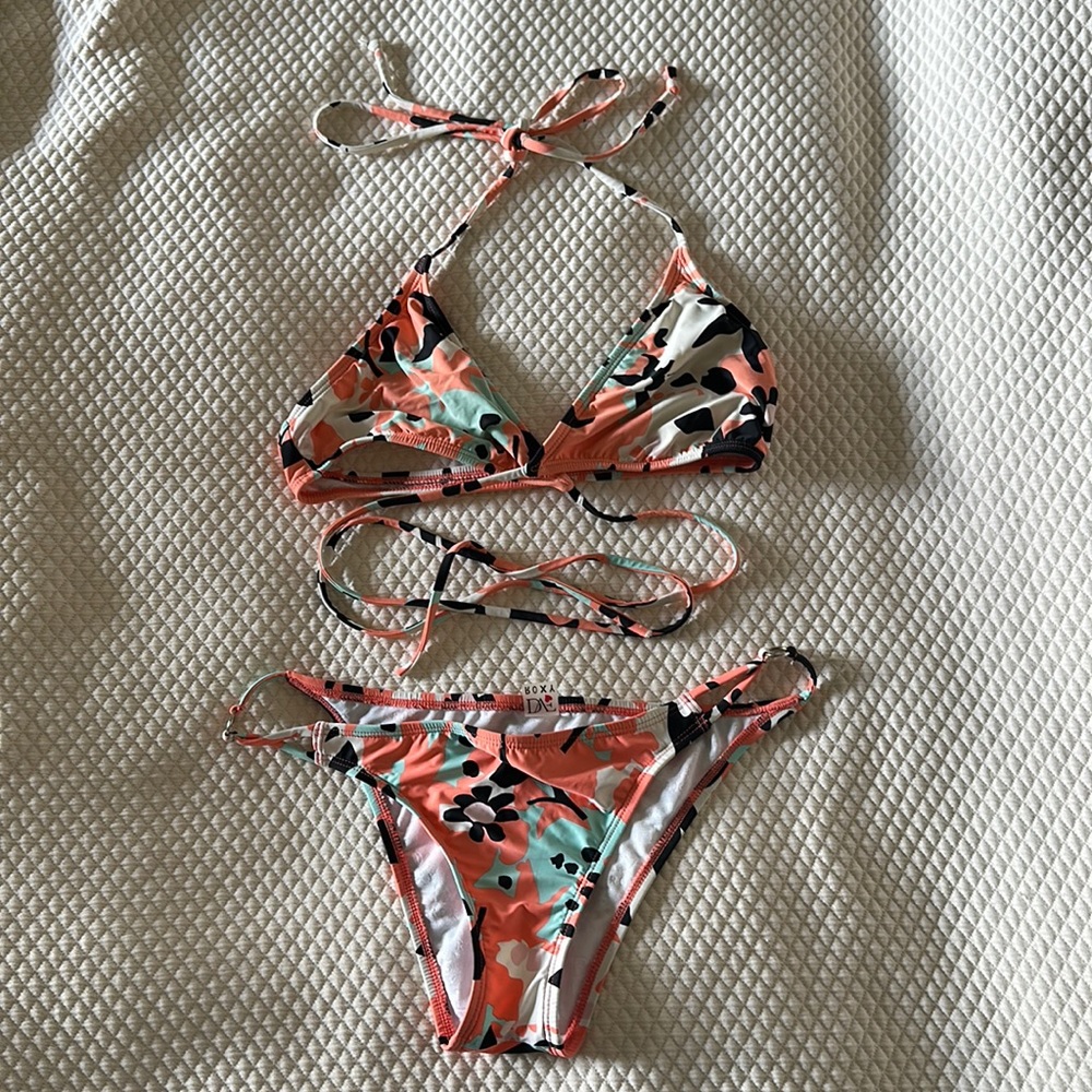 DVF x Roxy Bikini